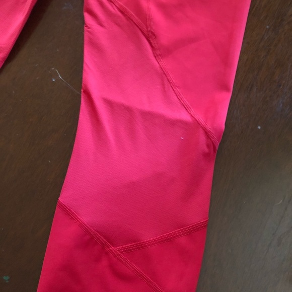 LULULEMON PACE RIVIAL CROP “22 - Picture 6 of 6